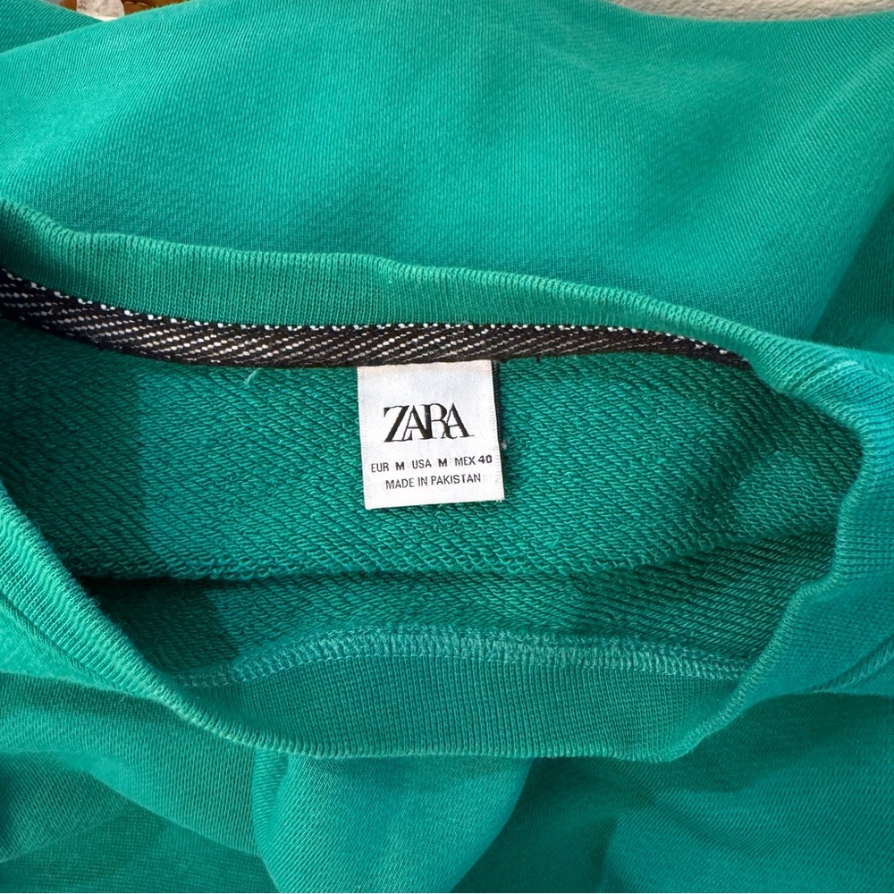 Zara Green Men’s Sweatshirt – Organic Cotton, Text Print. Unisex - Picture 5 of 5